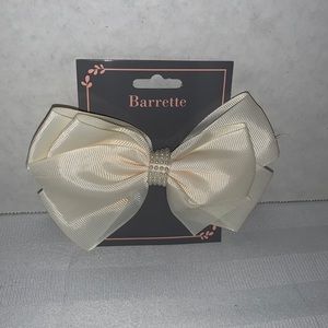 Girls barrette. Ivory ribbon with little pearls.